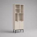 Étagère bibliothèque 80x35x180 cm en MDF blanc avec portes rainurées et pieds métal noir